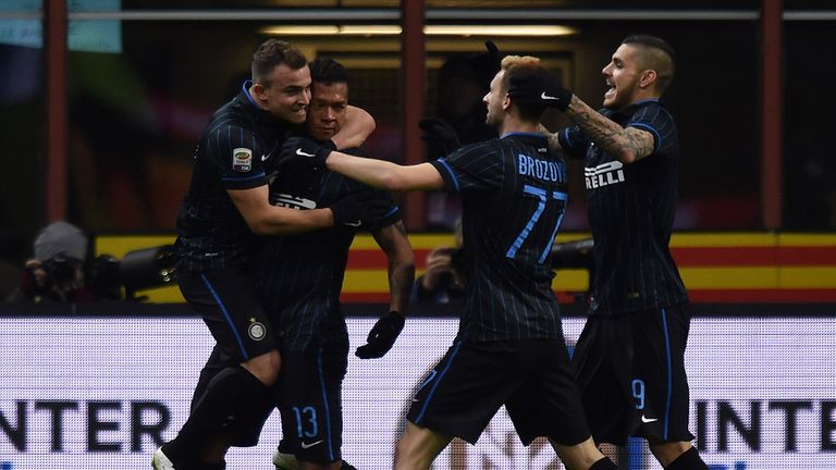 Fredy Guarin of Internazionale Milano celebrates with team mates