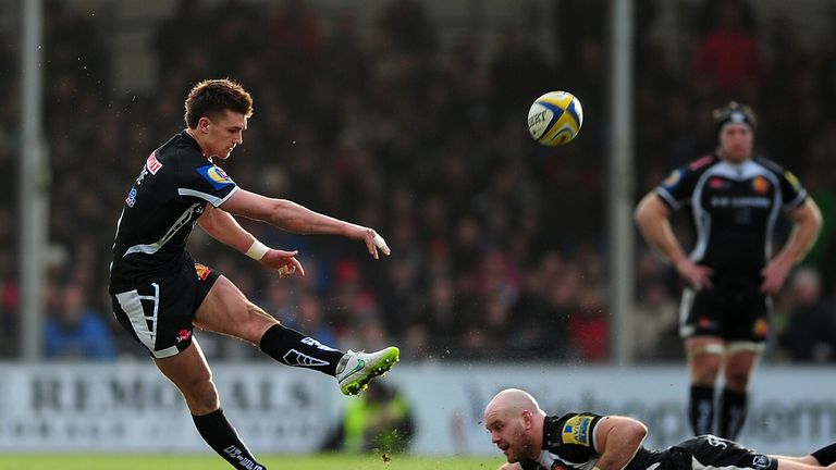 Henry Slade of Exeter Chiefs kicks a penalty during the Aviva Premiership match between Exeter Chiefs and Bath