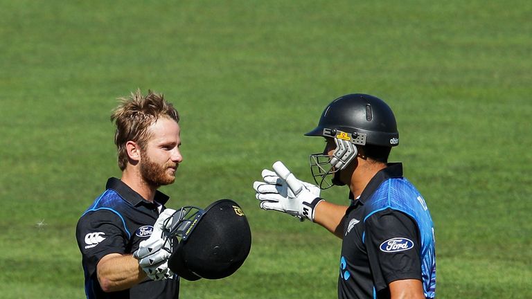 NAPIER, NEW ZEALAND - FEBRUARY 03:  Kane Williamson (L) of New Zealand celebrates his century with teammate Ross Taylor during the One Day International ma