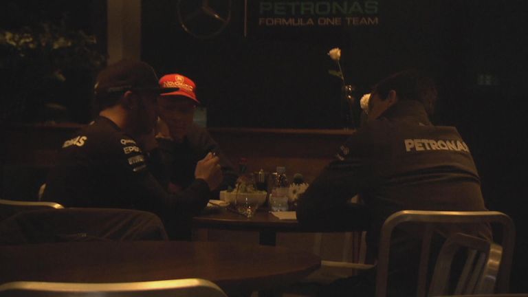 Lewis Hamilton spotted in coverstation with Toto Wolff and Niki Lauda
