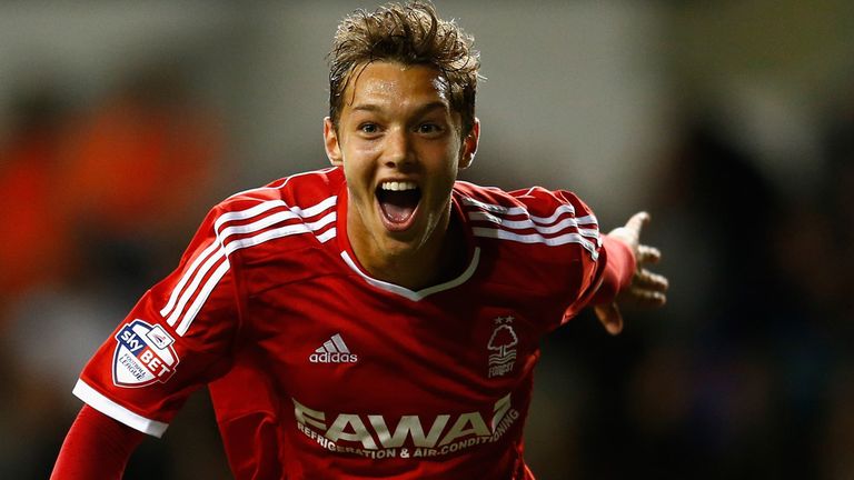 Jorge Grant: Signs new deal 