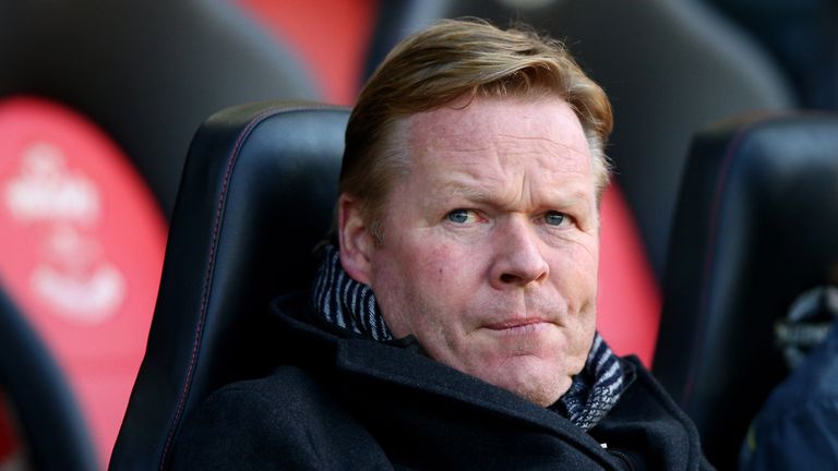 SOUTHAMPTON, ENGLAND - FEBRUARY 01:  Ronald Koeman the manager of Southampton looks on during the Barclays Premier League match between Southampton and Swa
