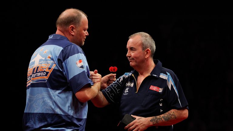 Raymond van Barneveld and Phil Taylor. Premier League 2014 