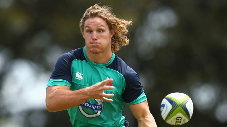 Michael Hooper passes during a Waratahs Super Rugby training session