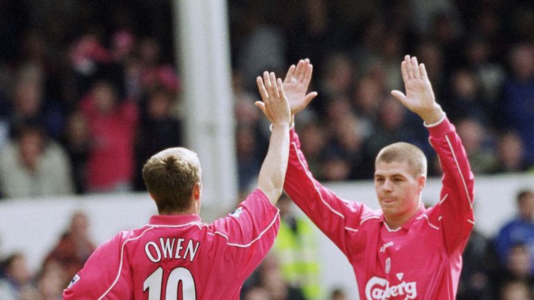 15 Sep 2001:  Michael Owen celebrates his goal with team-mate Steven Gerrard of Liverpool during the FA Barclaycard Premiership match against Everton 