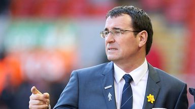 Image of Gary Bowyer: Signs up two new players