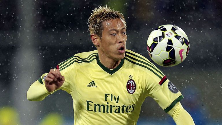 FLORENCE, ITALY - MARCH 16: Keisuke Honda of AC Milan in action during the Serie A match between ACF Fiorentina and AC Milan at Stadio Artemio Franchi on M