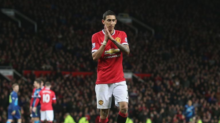 Angel di Maria of Manchester United walks off