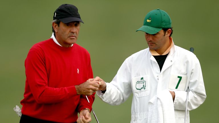Ballesteros with his nephew Ivan at the 2007 Masters, his last appearance as a player at Augusta