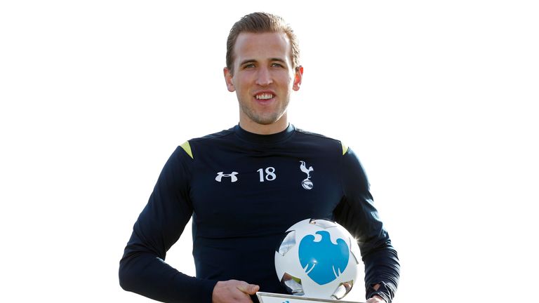 Tottenham Hotspur's Harry Kane poses with the Barclays Player of the Month award