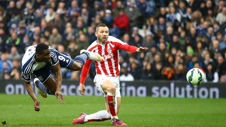 Brown Ideye of West Brom scores the opening goal during the Barclays Premier League match between West Bromwich Albion and Stoke City