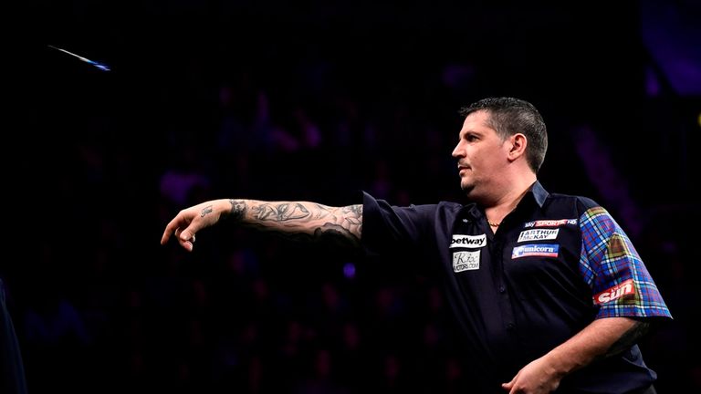 Gary Anderson Premier League Darts Credit: Lawrence Lustig/PDC