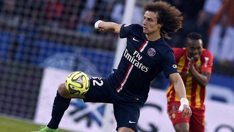 Paris Saint-Germain's Brazilian defender David Luiz controls the ball during the French L1 football match 