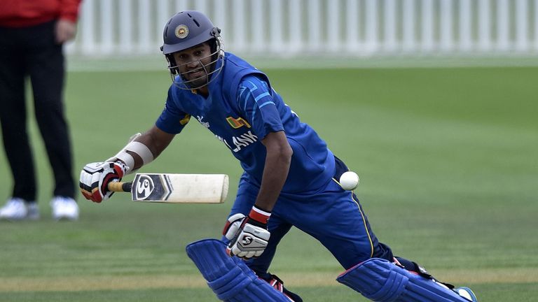 Dimuth Karunaratne: Ruled out of the World Cup after breaking a finger in practice