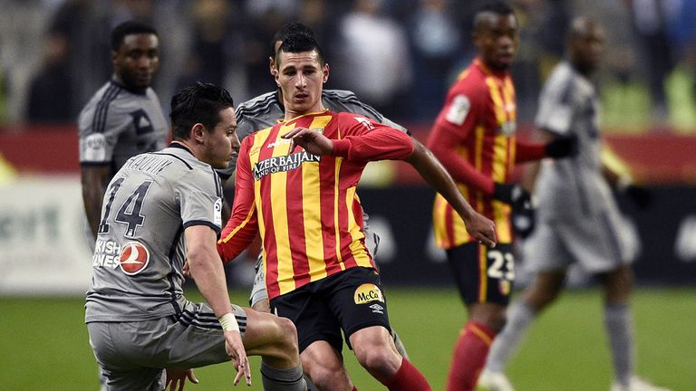 Florian Thauvin in action for Lens