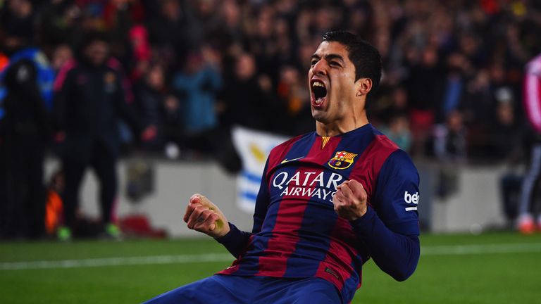 Luis Suarez celebrates 