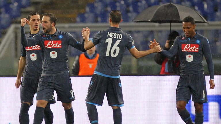 Manolo Gabbiadini celebrates with his teammates after goal at Lazio