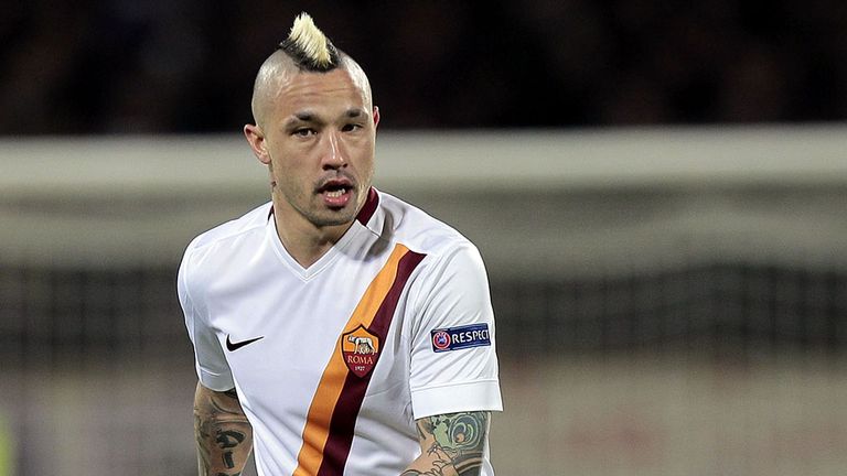 FLORENCE, ITALY - MARCH 12: Radja Nainggolan of AS Roma in action during the UEFA Europa League Round of 16 match between  ACF Fiorentina and AS Roma on Ma