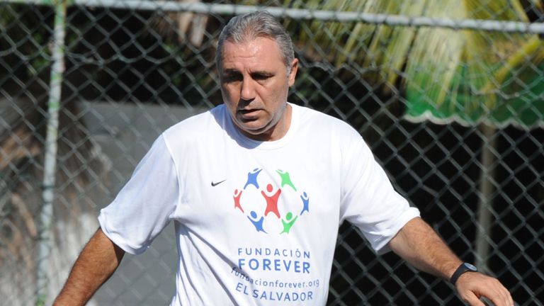 Hristo Stoichkov: Not a fan of Louis van Gaal