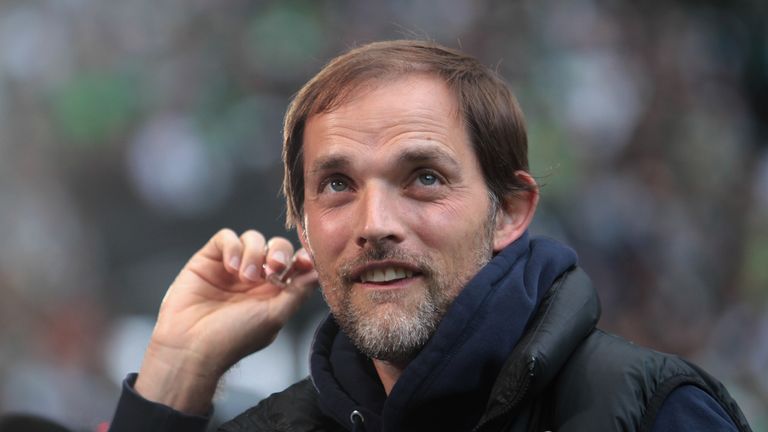 Head coach Thomas Tuchel of Mainz looks on prior the Bundesliga match between Borussia Moenchengladbach and Mainz 05 at