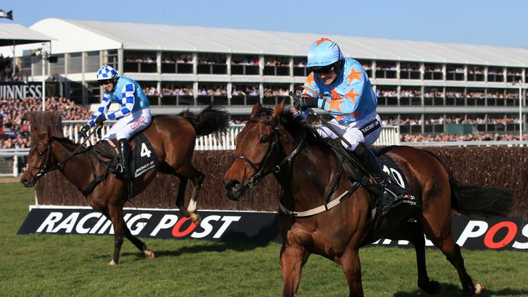Un De Sceaux ridden by Ruby Walsh (right) on the way to winning the Racing Post Arkle Challenge Trophy from God's Own