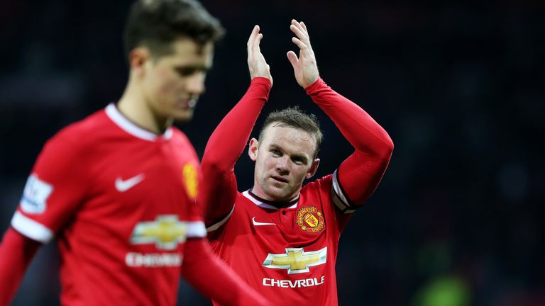 Wayne Rooney applauds fans, Manchester United v Tottenham, Premier League