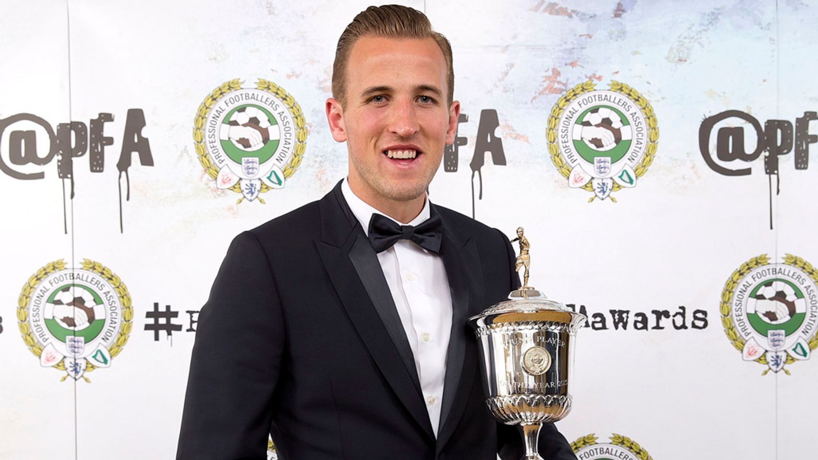 Harry Kane lands PFA Young Player of the Year award Football News
