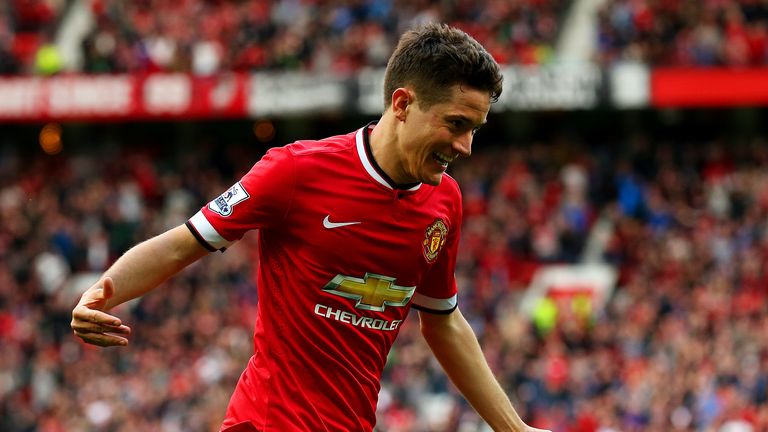 Ander Herrera wraps up the game in the 92nd minute with his second goal of the game to make it 3-1 to United