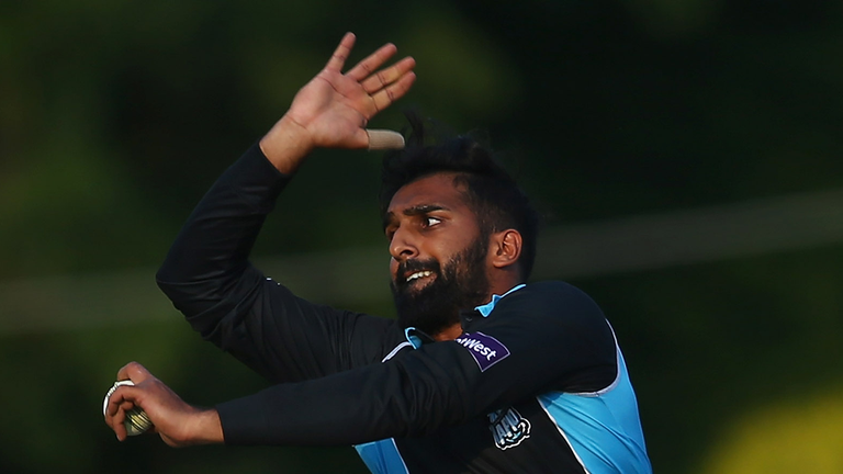 Shaaiq Choudhry: Worcestershire will be without the spinner for a month