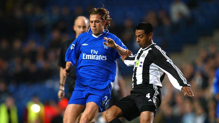 12 Dec 2001:  Nolberto Solano of Newcastle comes into challenge Sam Dalla Bona of Chelsea during the Worthington Cup Quarter Final match between Chelsea an