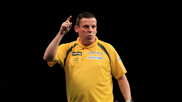 Dave Chisnall was at the double on Night 10 of the Premier League Darts.