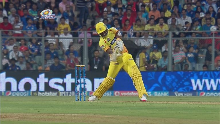 Dwayne Smith launches another six for Chennai