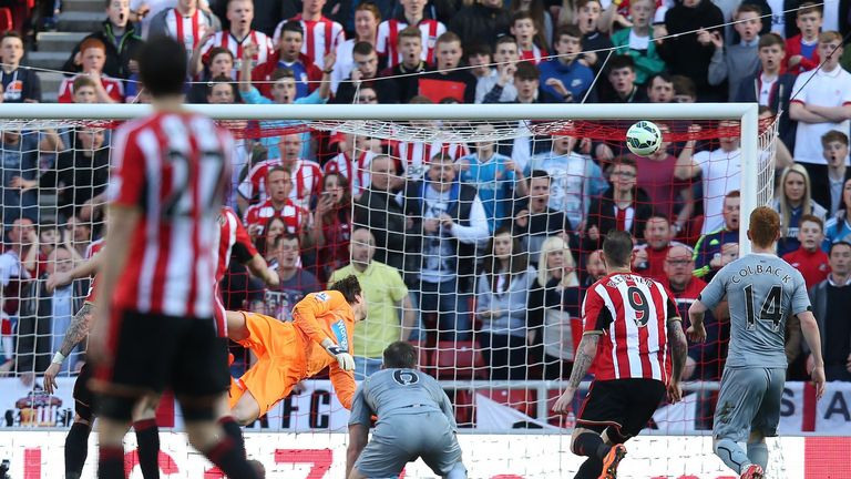 Jermain Defoe goal, Tim Krul, Sunderland v Newcastle, Premier League