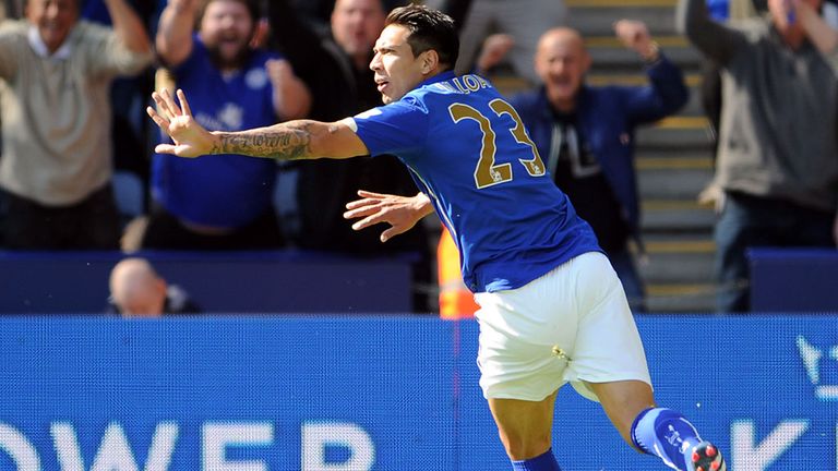 Leonardo Ulloa Leicester Premier League