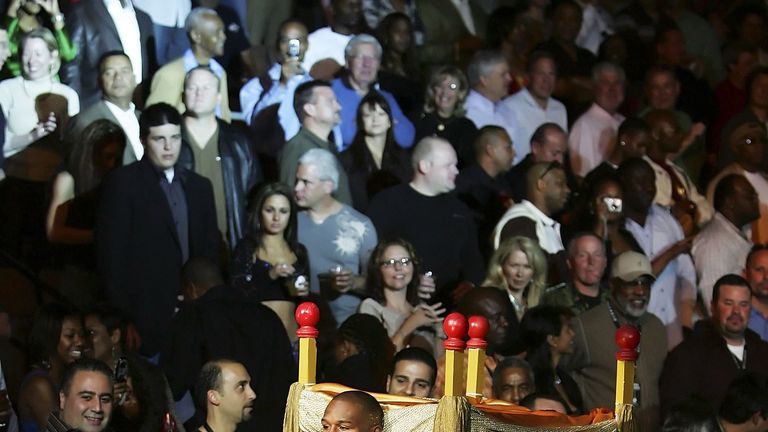 Floyd Mayweather v Carlos Baldomir