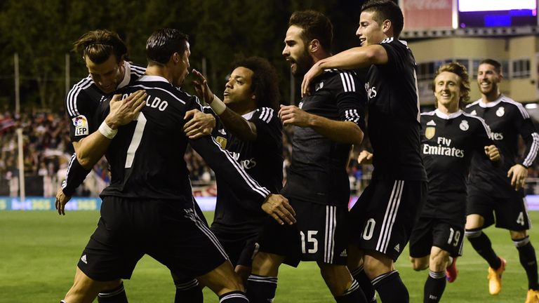 Real Madrid players celebrate Cristiano Ronaldo's goal against Rayo Vallecano
