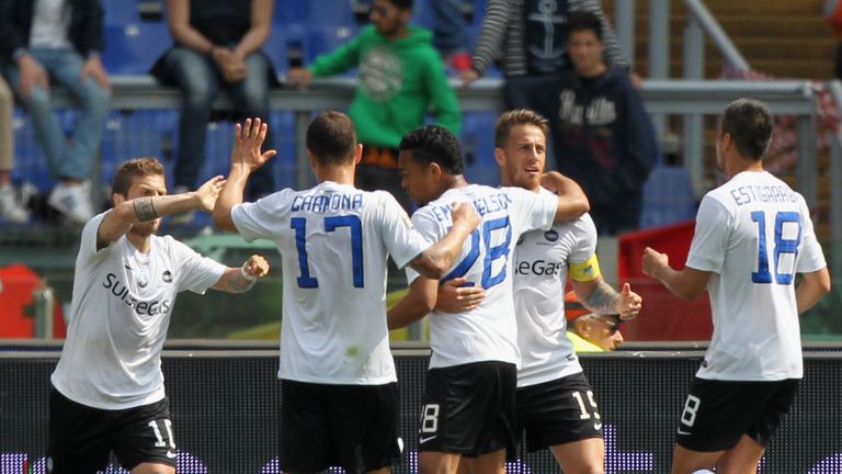 German Denis' goal for Atalanta keeps Roma in third