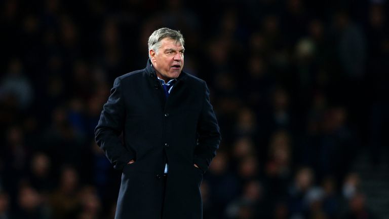 LONDON, ENGLAND - MARCH 21:  Sam Allardyce the West Ham manager looks on during the Barclays Premier League match between West Ham United and Sunderland at