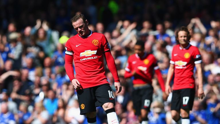 Wayne Rooney dejected, Everton v Man Utd, Premier League
