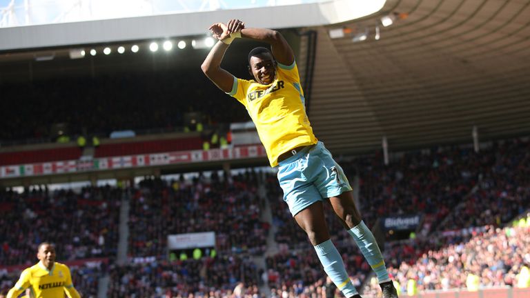 Crystal Palace midfielder Yannick Bolasie celebrates after scoring against Sunderland