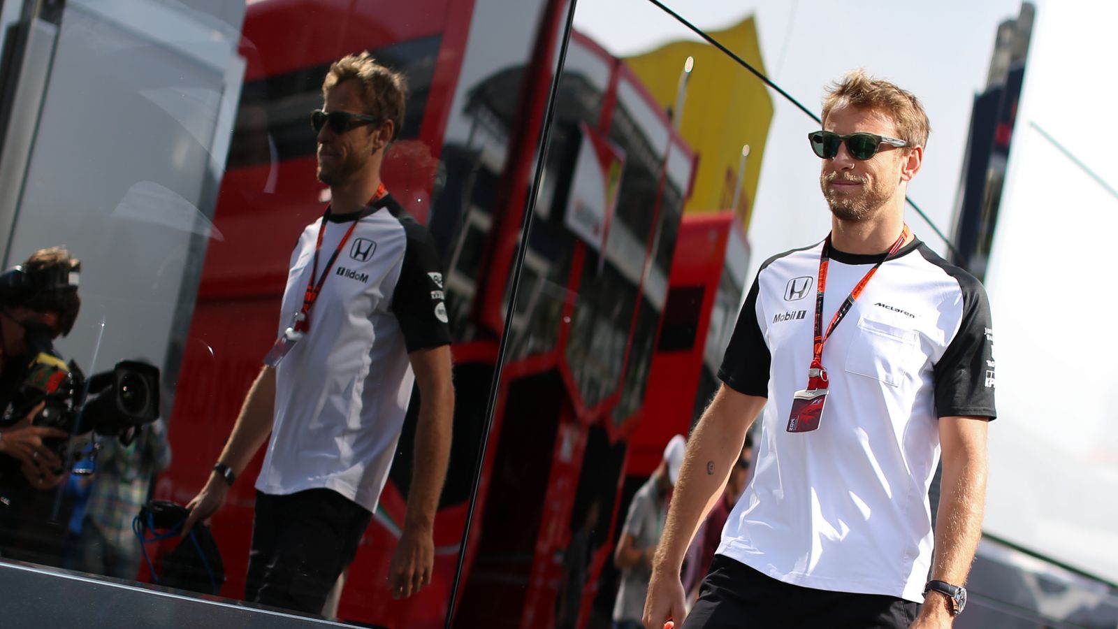 Jenson Button Says McLaren Are A Long Way Off Points With 'scary' Car ...