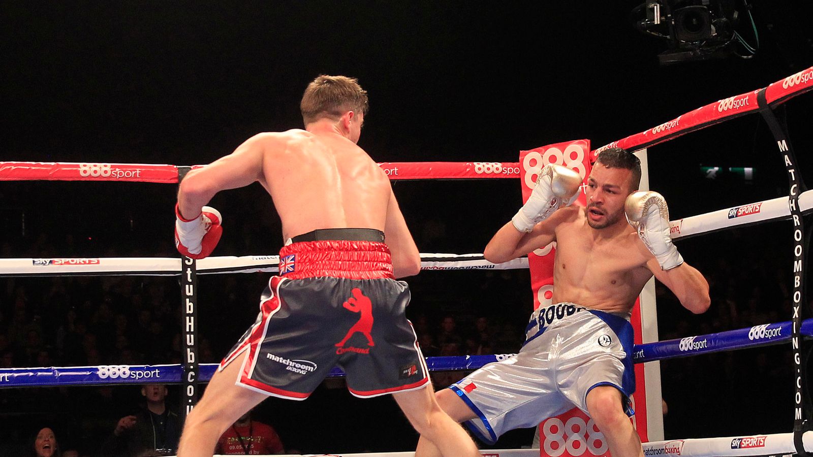 Luke Campbell knocks out Aboubeker Bechelaghem in Birmingham | Boxing ...