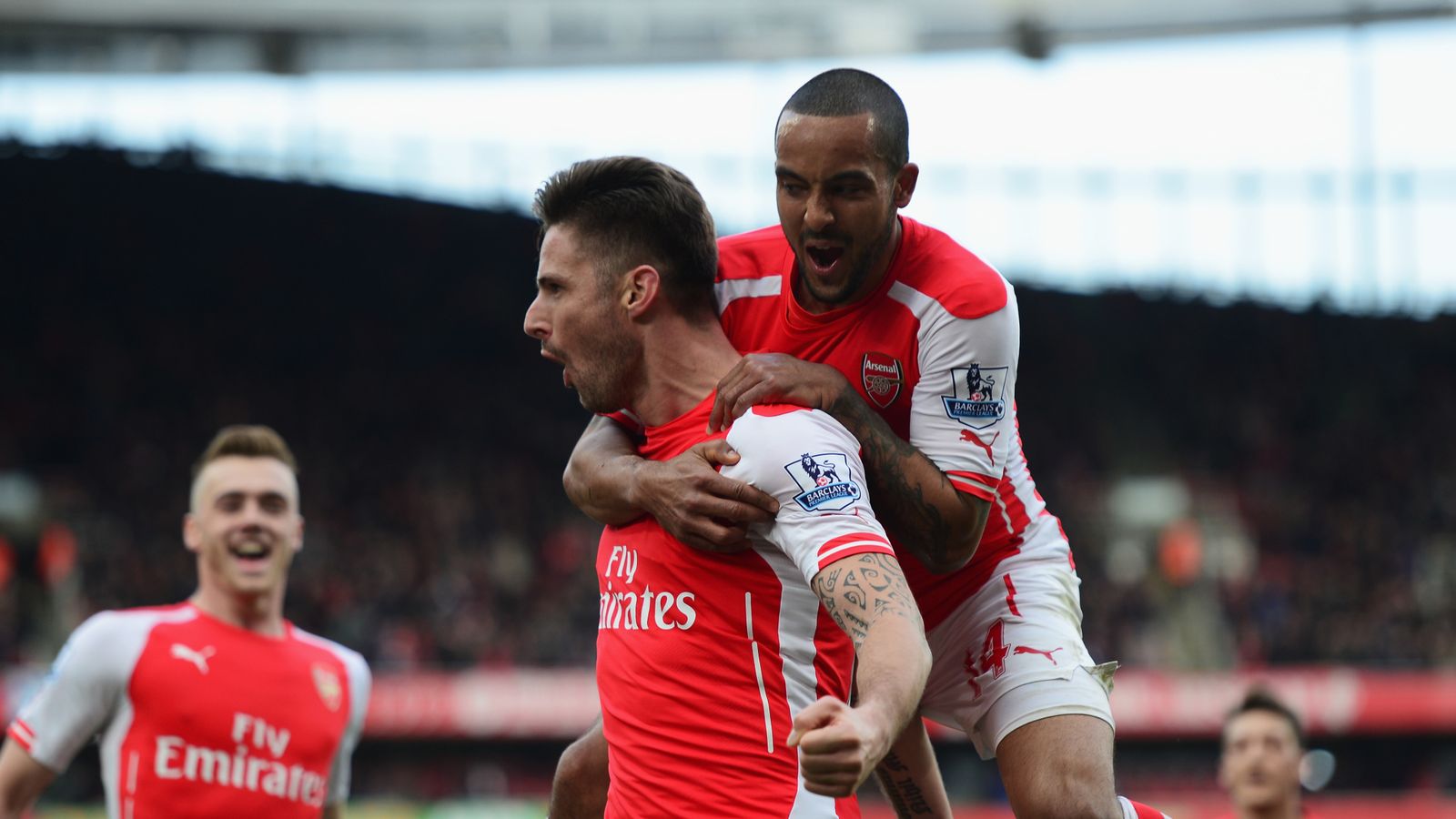Olivier Giroud says Theo Walcott deserves Arsenal place | Football News