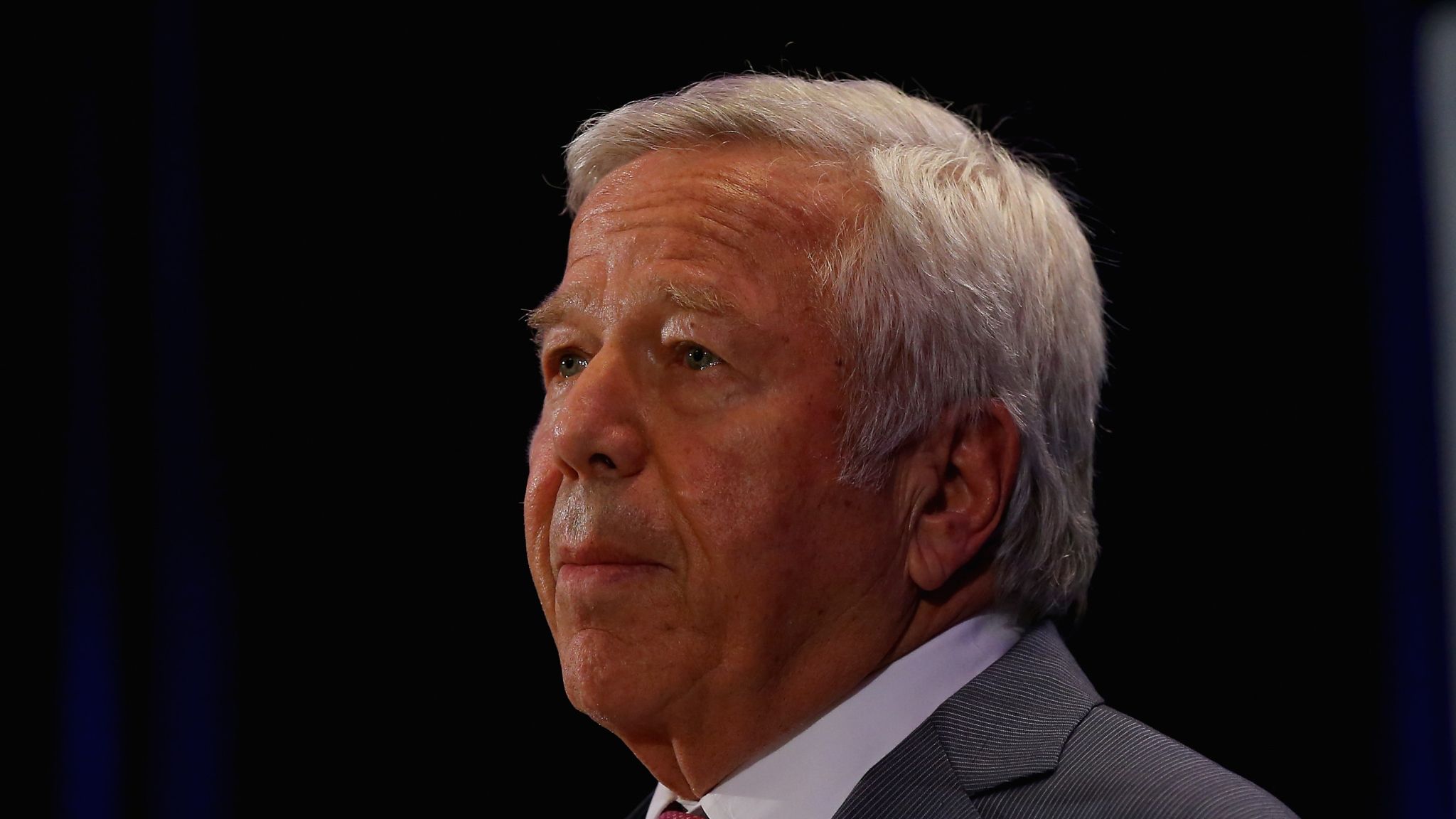 Patriots Receive AFC Championship Rings From Owner Robert Kraft (Photo) 