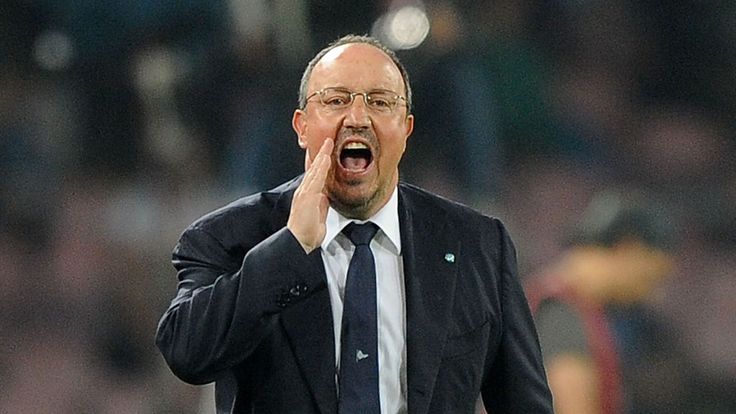 Napoli's coach Rafael Benitez issues instructions to his players during the UEFA Europa League Semi Final