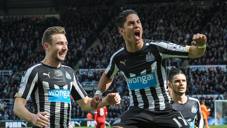 Ayoze Perez celebrates