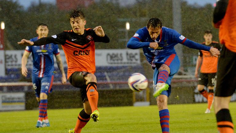 Danny Williams volleys in Inverness' second in win over Dundee United