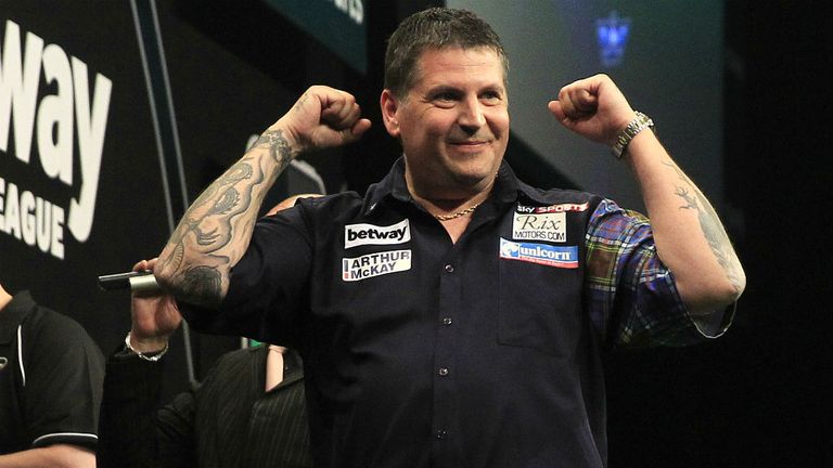 Gary Anderson - Premier League darts champion 2015 (Lawrence Lustig/PDC)