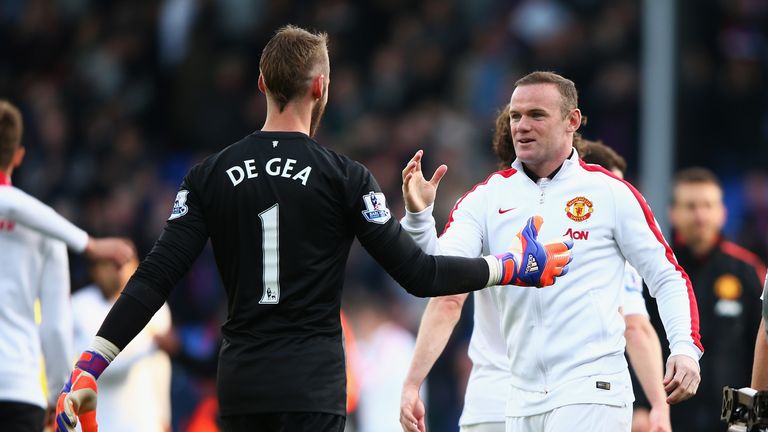 Wayne Rooney of Manchester United celebrates victory with David De Gea of Manchester United after the Barclays Premier League mat