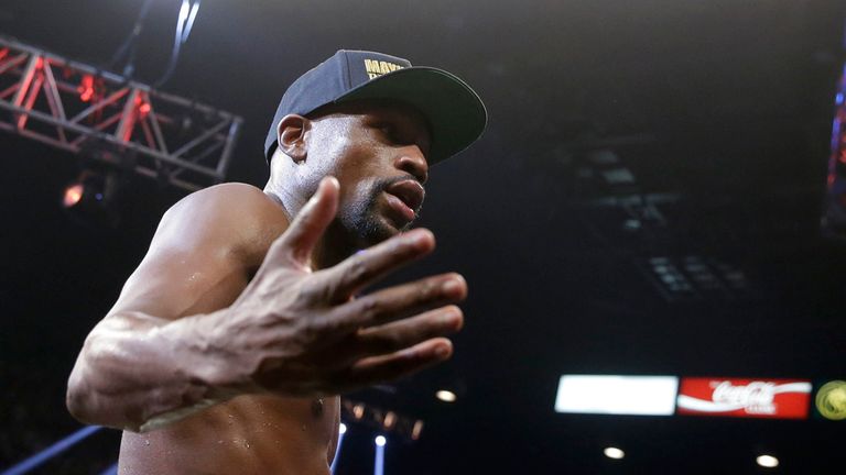 Floyd Mayweather Jr., celebrates his unanimous decision victory over Manny Pacquiao
